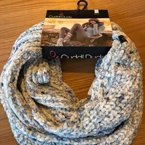 Cuddl Duds Soft Knit Infinity Scarf